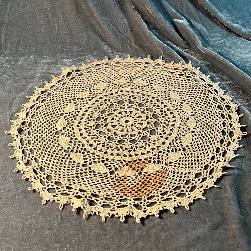 VTG Doily